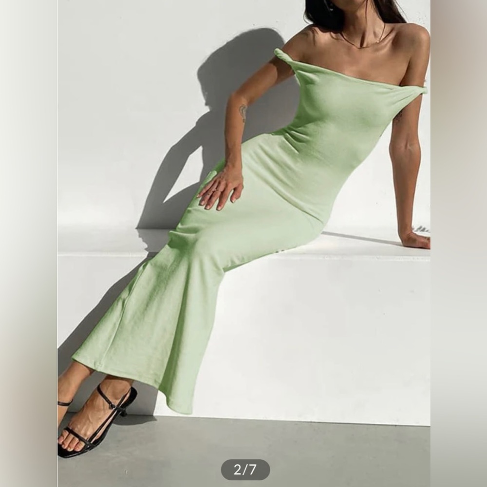 The Commense green midi dress